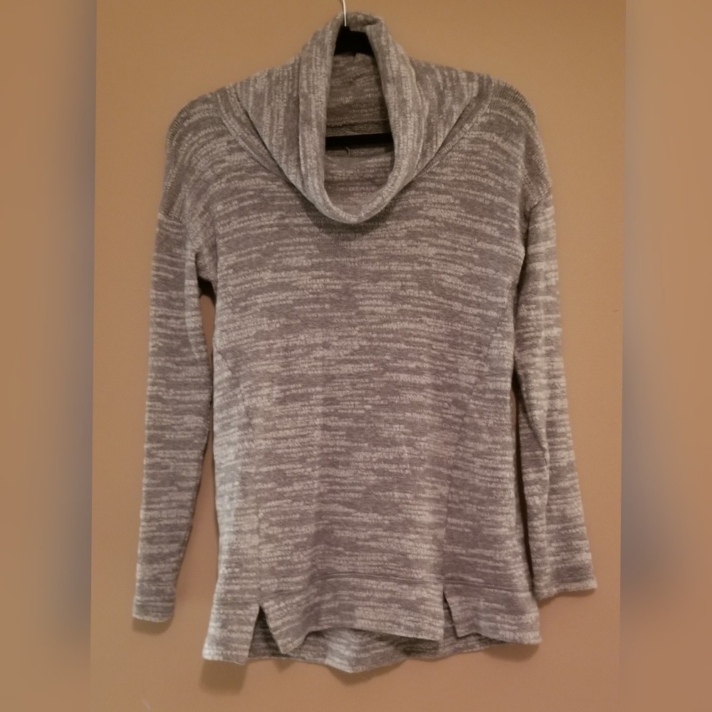 Aerie Sweater NWOT